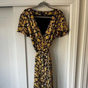 Banana Republic Eugenia Wrap Dress Size L